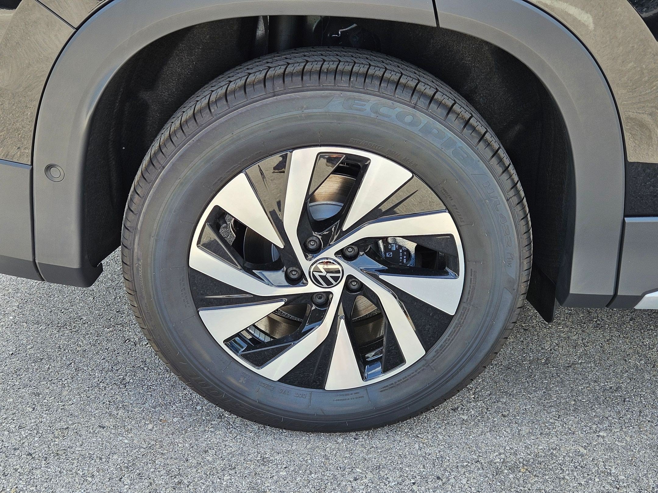 New 2026 Deep Black Pearl Volkswagen S image 19
