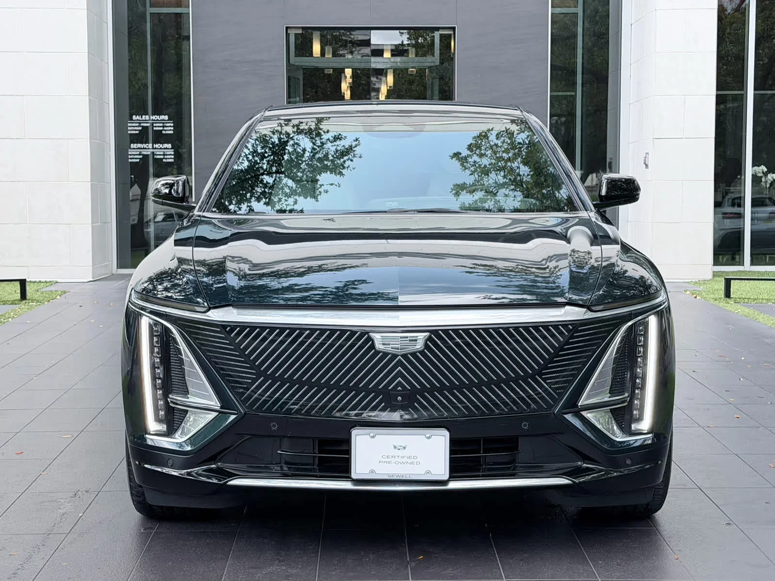 Certified 2024 Cadillac LYRIQ Luxury 1 with VIN 1GYKPPRK8RZ104868 for sale in Houston, TX