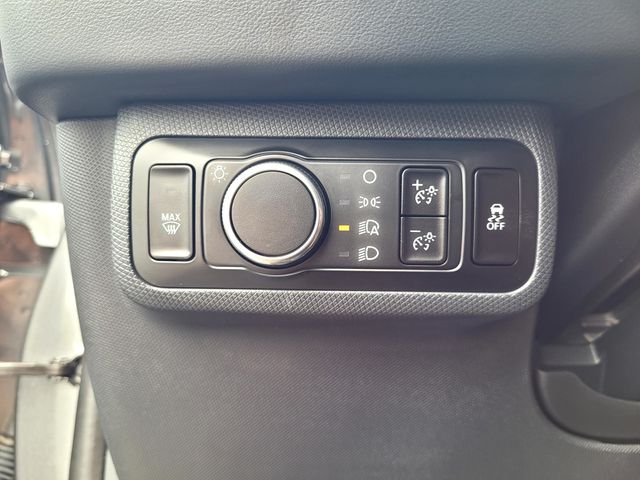 Used 2023 Gray Ford Select image 15