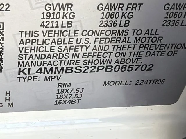 Used 2023 Summit White Buick Preferred image 32