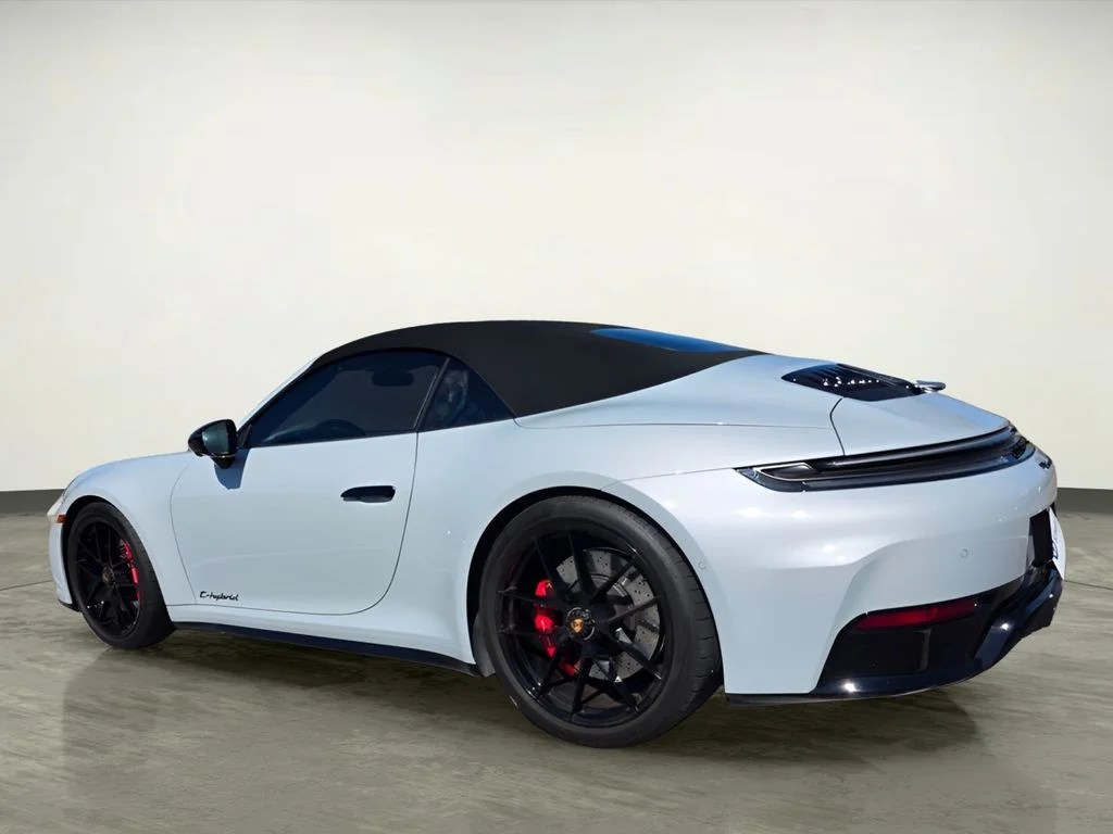 Used 2026  Porsche Carrera GTS image 7