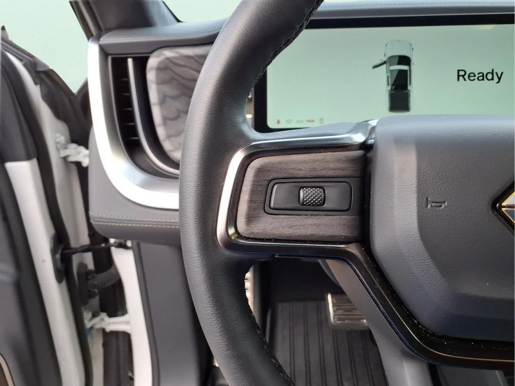 Used 2022 White Rivian Adventure image 19