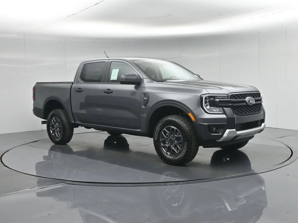 New 2026 Carbonized Gray Metallic Ford XLT image 22