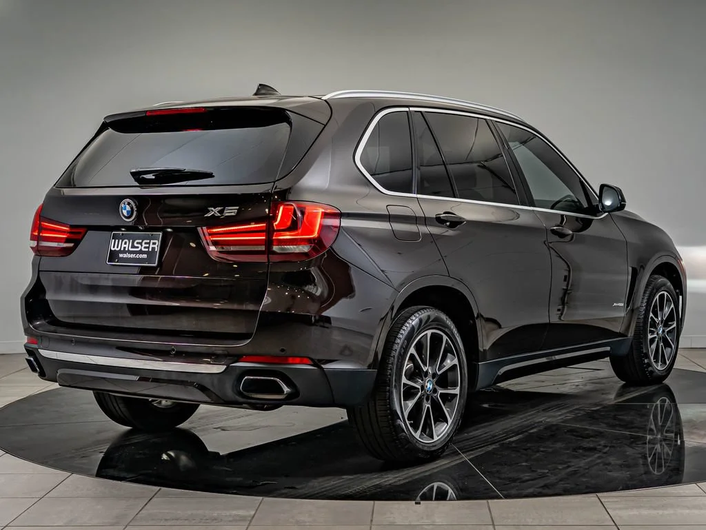 Used 2017 Sparkling Brown Metallic BMW xDrive50i image 5