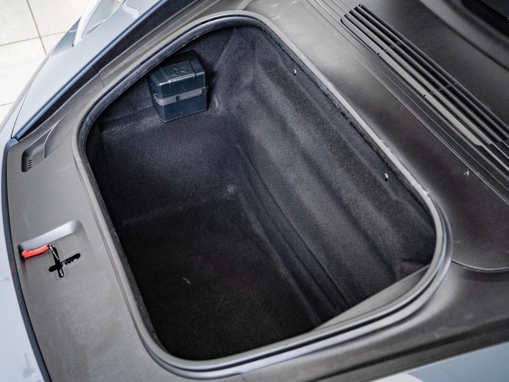 2025 Porsche 911 GTS - Photo 38