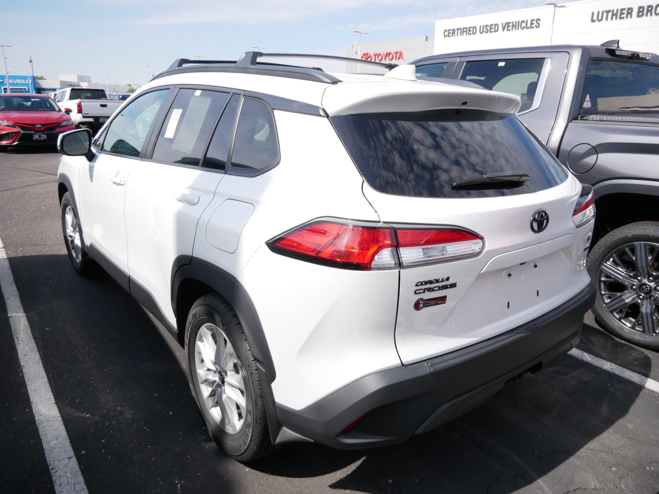 Certified Used 2022 WIND CHILL PEAR Toyota LE image 8