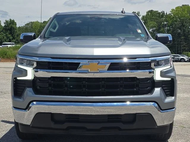 Used 2025 Gray Chevrolet LT image 8