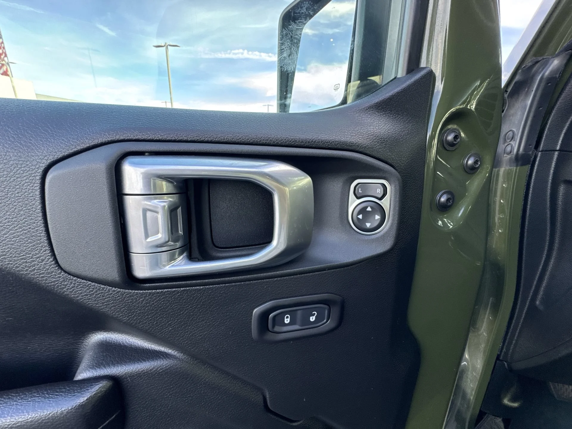 2021 Jeep Gladiator Mojave - Photo 13