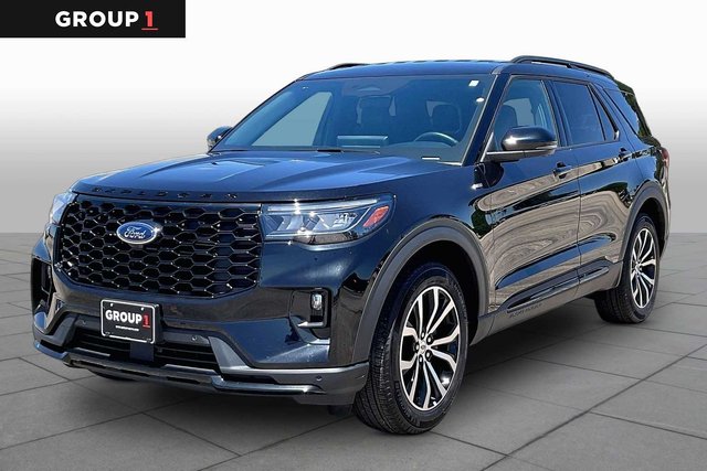 Pre-Owned 2026 Ford Explorer ST-Line With Navigation &amp; 4WD