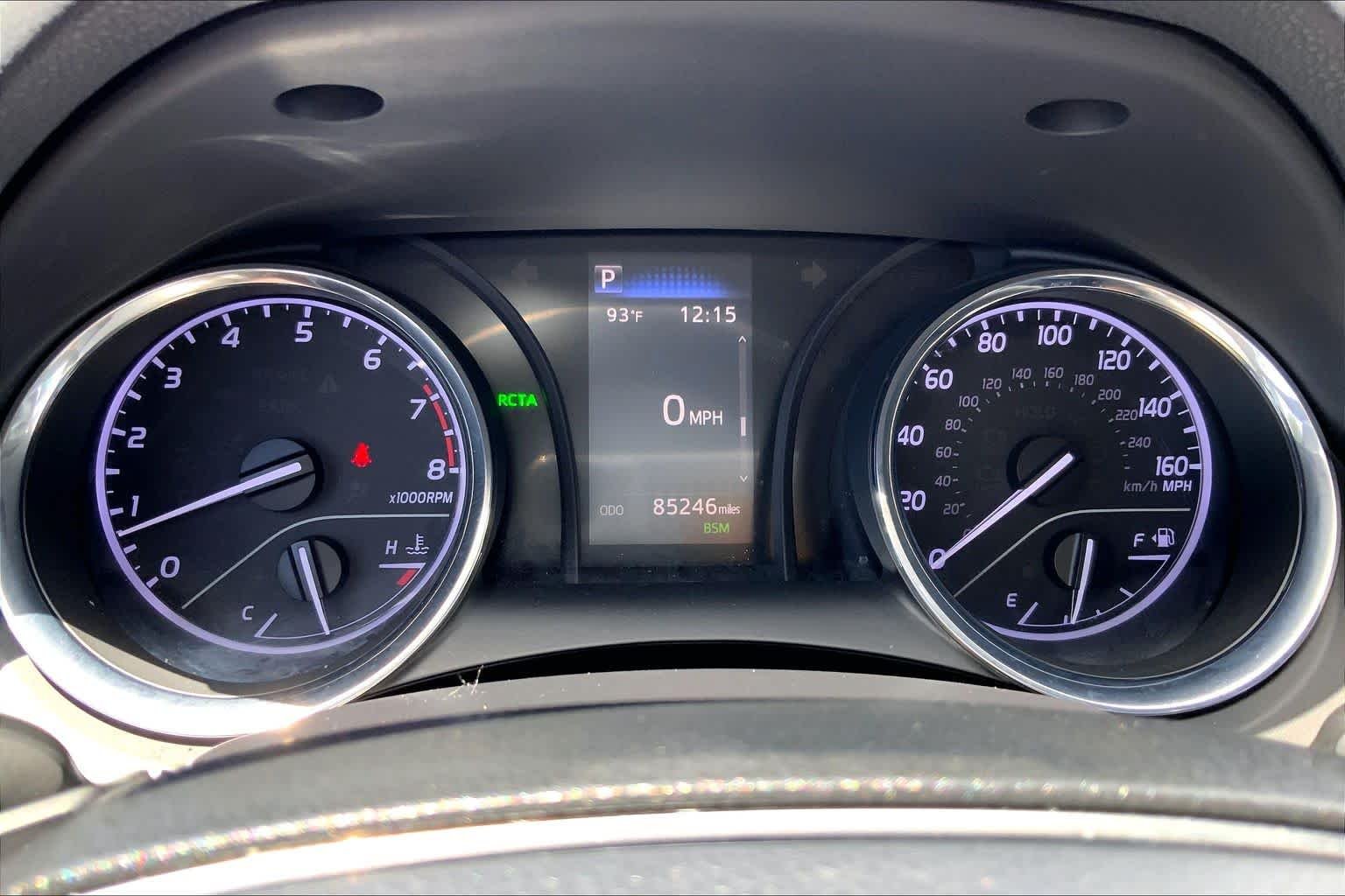 Used 2019 Super White Toyota SE image 25