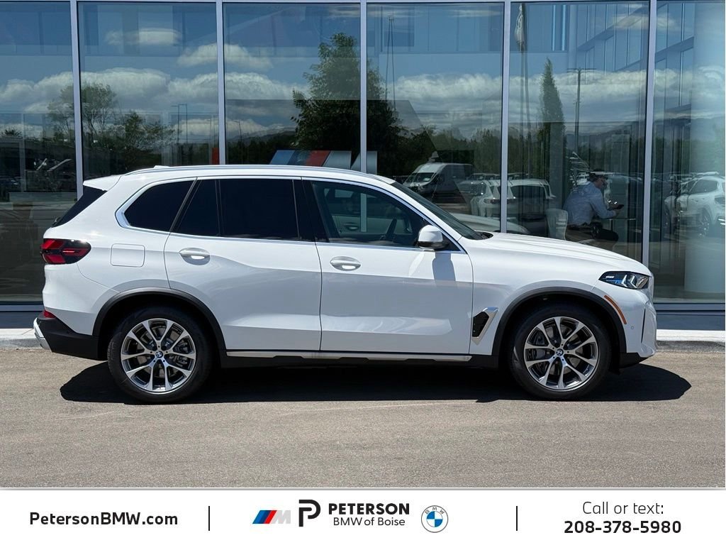 New 2026 Alpine White BMW xDrive50e image 6
