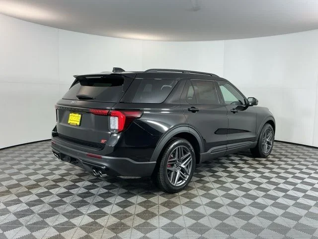 New 2026 Agate Black Metallic Ford ST image 5