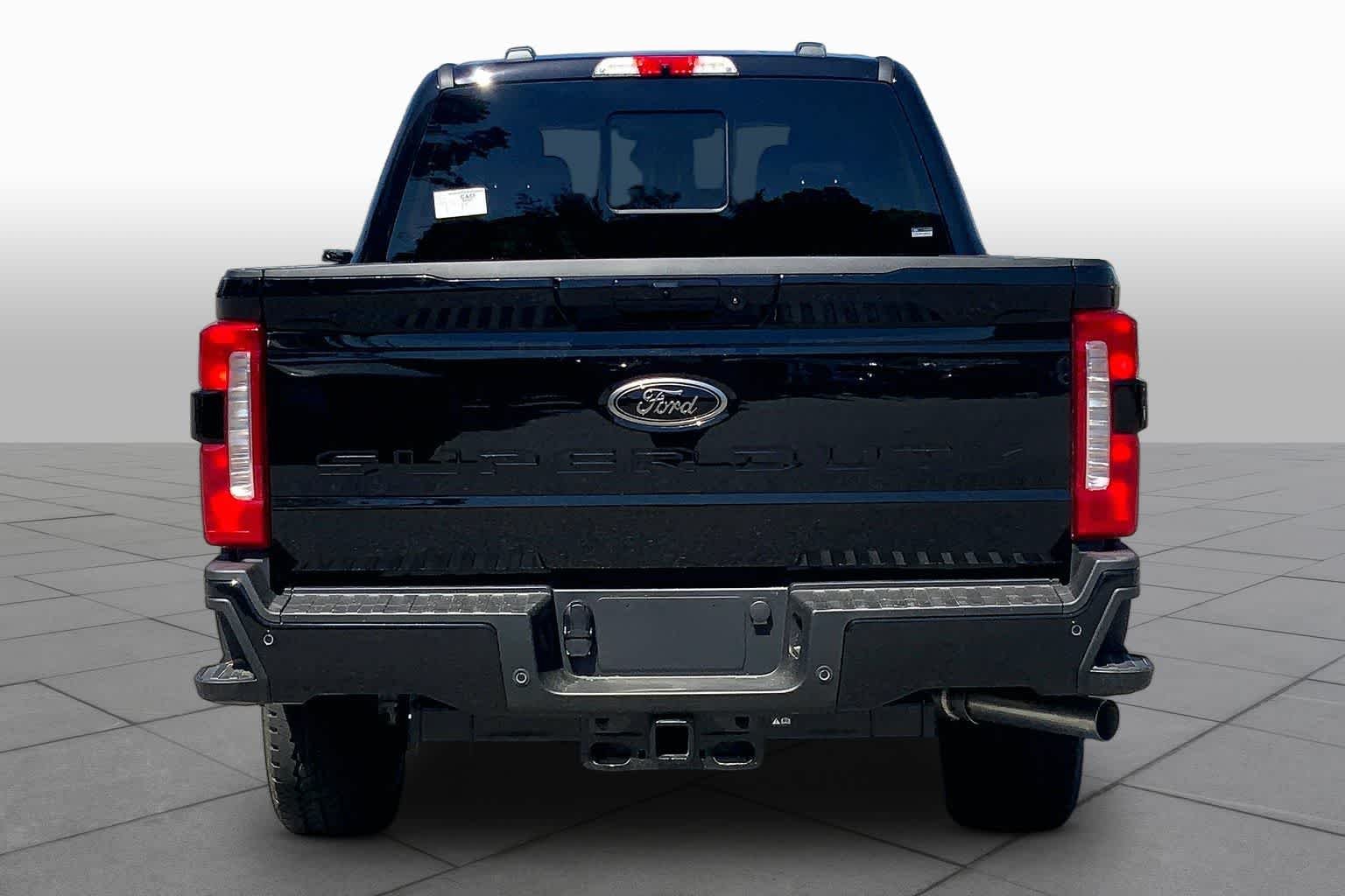 New 2026 Agate Black Metallic Ford F-250® XLT image 4