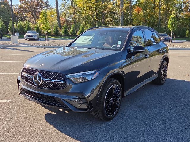 New 2027 Graphite Grey Metallic Mercedes-Benz GLC300 image 7