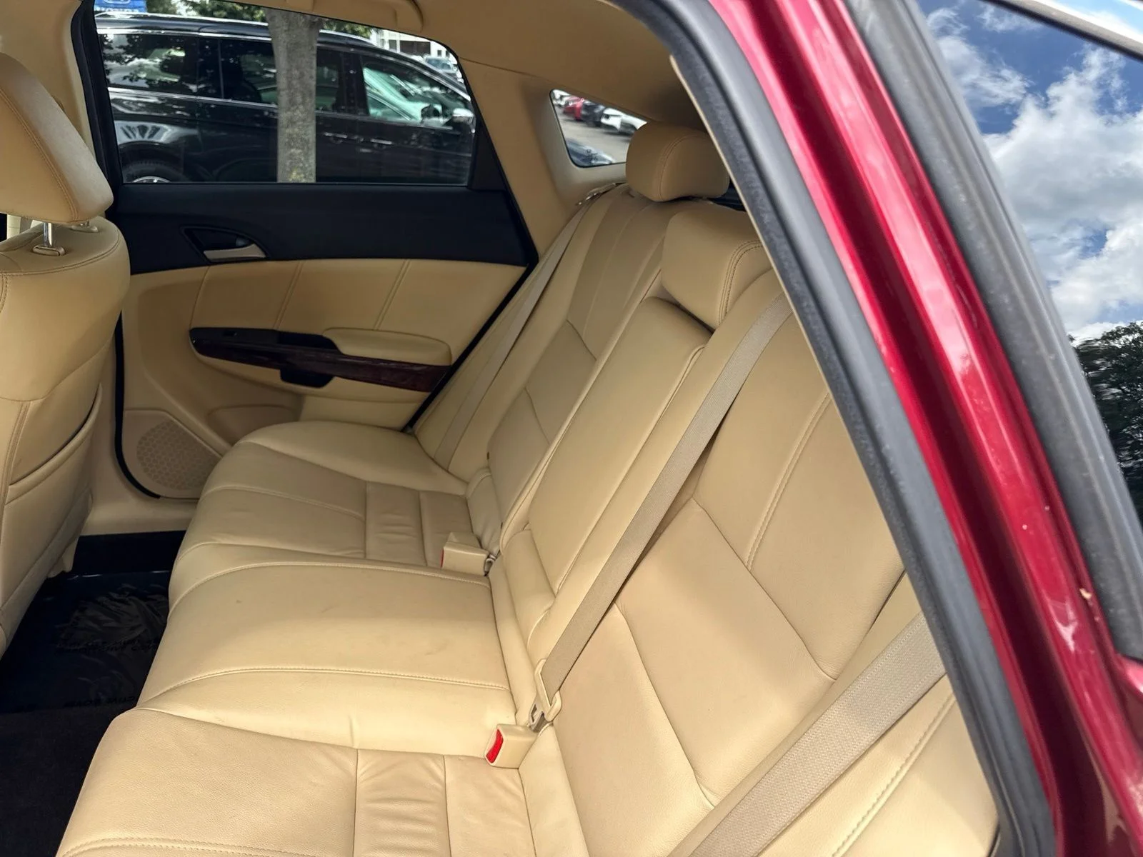 Used 2010 Tango Red Pearl Honda EX-L image 14