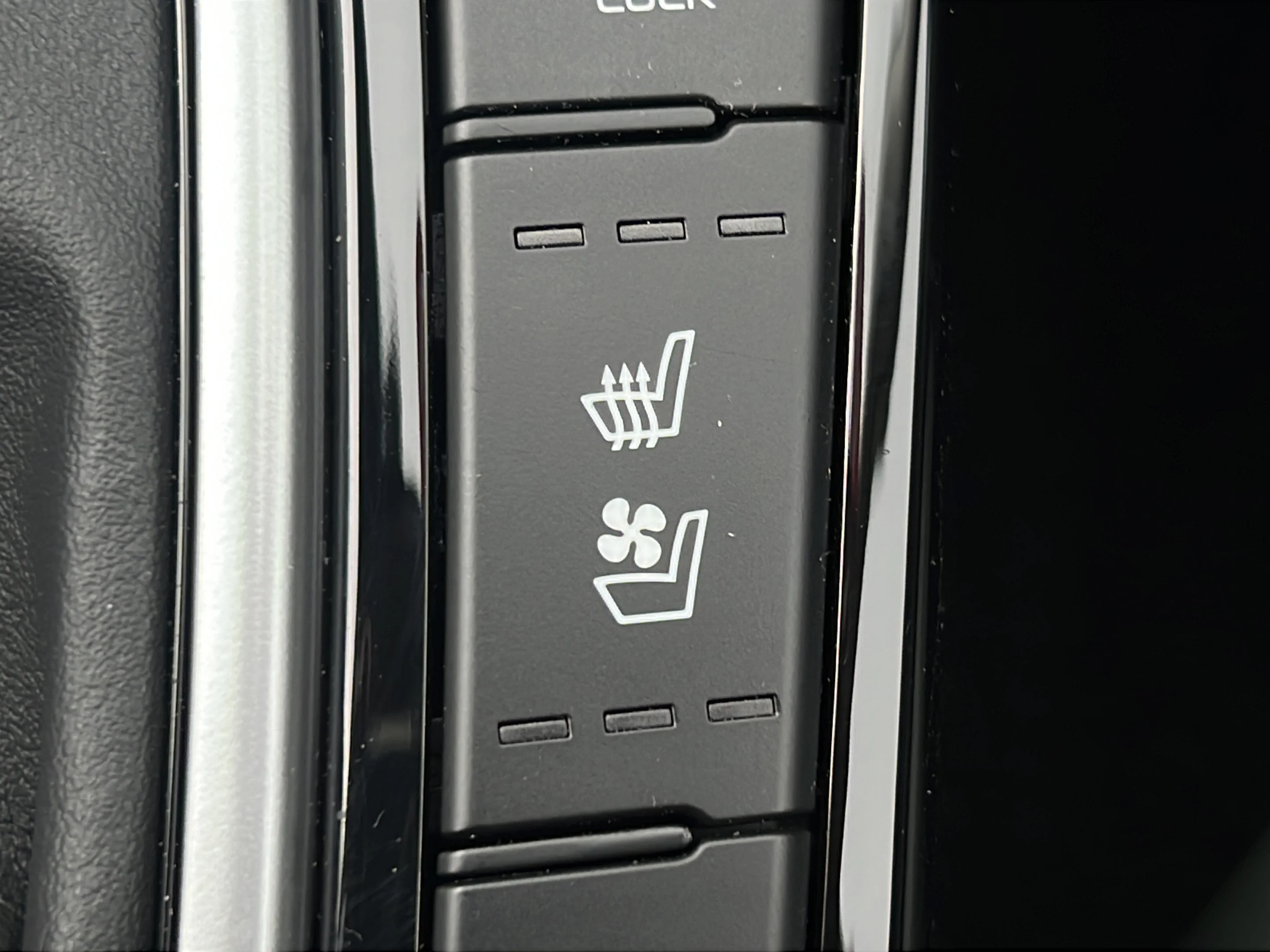 Used 2024 Snow White Pearl Kia SX image 20