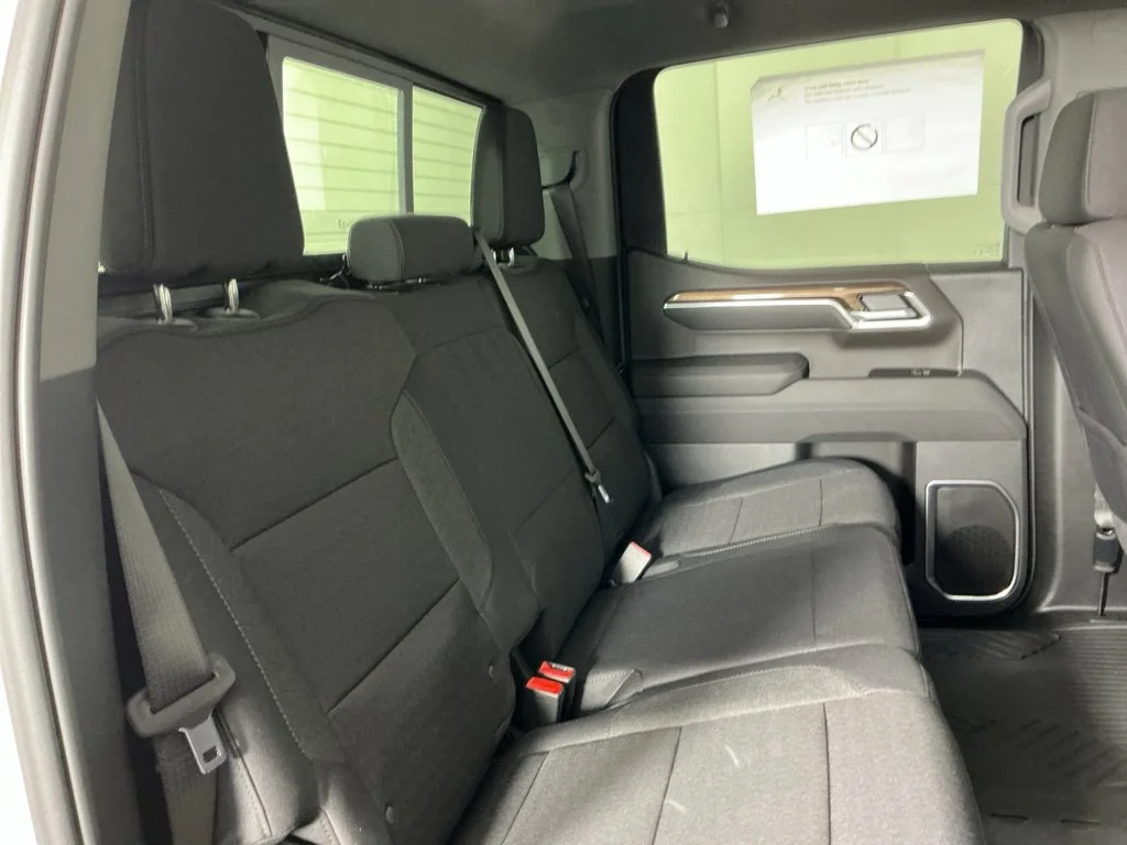New 2026 Summit White Chevrolet LT image 9