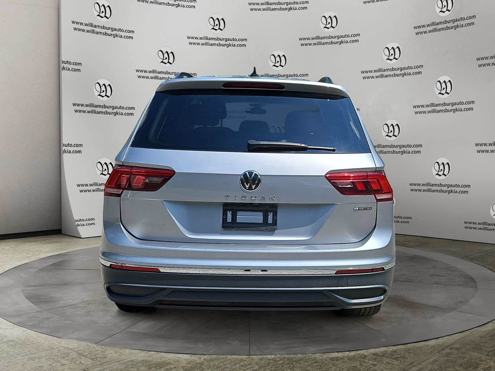 Used 2024 Gray Volkswagen 2.0T S image 4