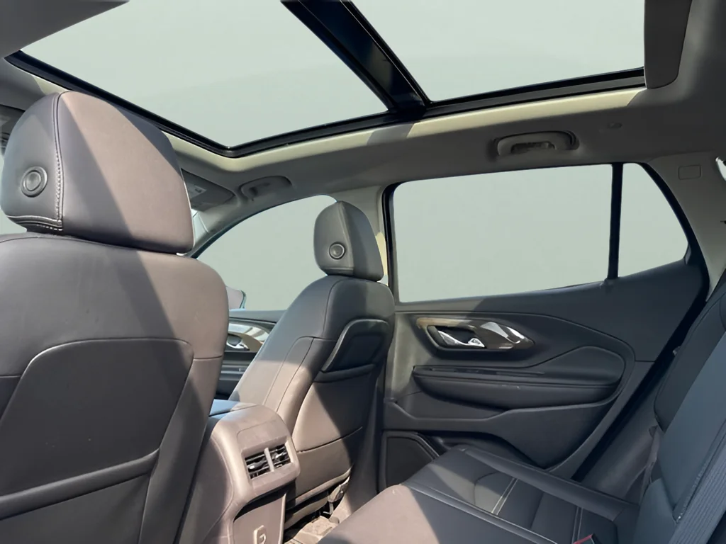 Used 2023 Red GMC Denali image 5
