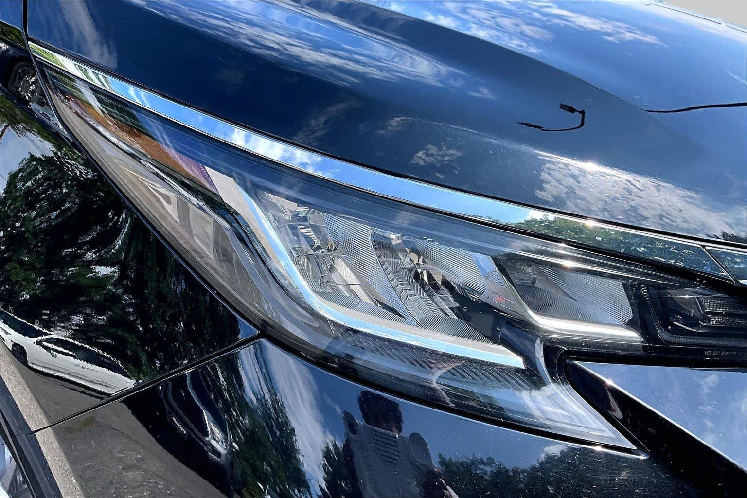 Used 2021 Midnight Black Metallic Toyota XLE image 26