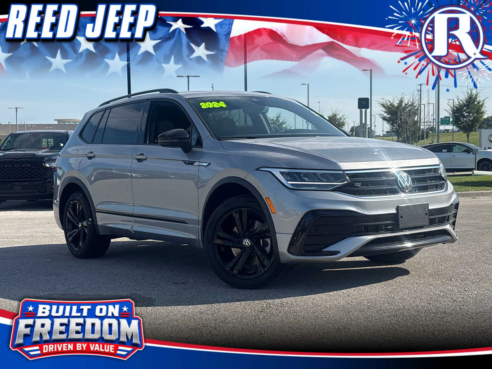 2024 Volkswagen Tiguan SE R-Line Black