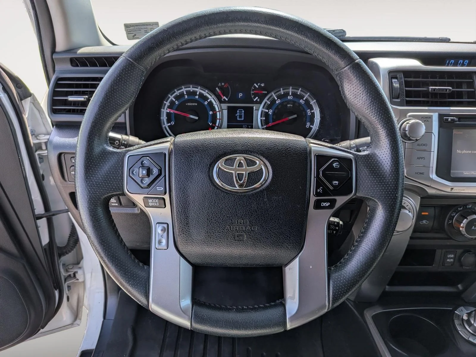 Used 2019 Super White Toyota SR5 image 53