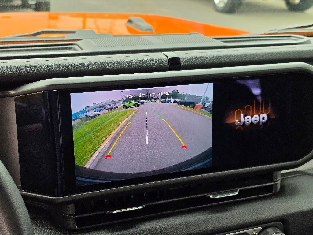 Used 2025 Joose Jeep Sport image 10