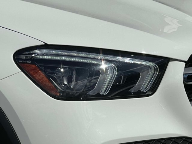 Certified Used 2023 White Mercedes-Benz GLE 450 image 10