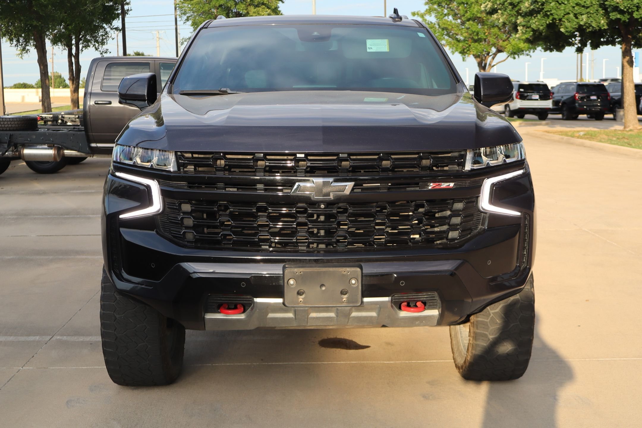 Used 2023 Gray Chevrolet Z71 image 9
