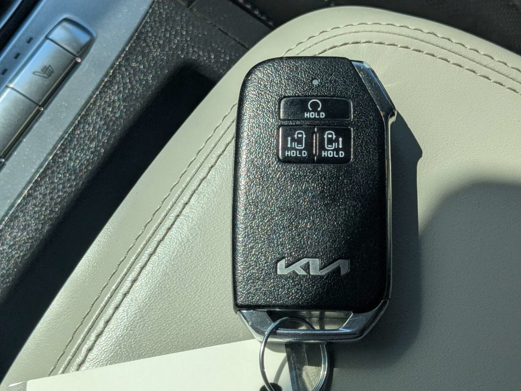 Used 2024 White Kia EX image 39