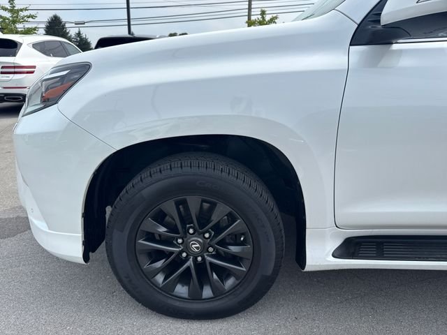 Used 2021 White Lexus 460 image 10
