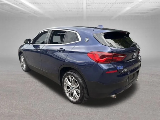 Used 2018 Blue BMW xDrive28i image 10