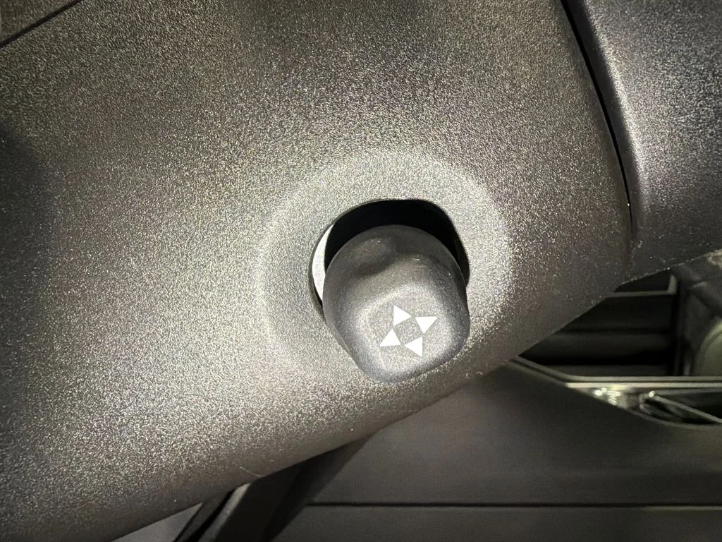 Certified Used 2023 Baltic Gray Metallic Clearcoat Jeep Series I image 24