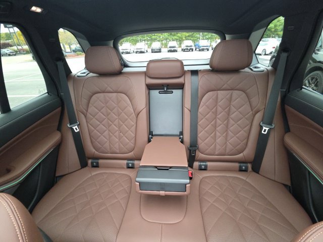 Used 2025 Gray BMW xDrive40i image 34