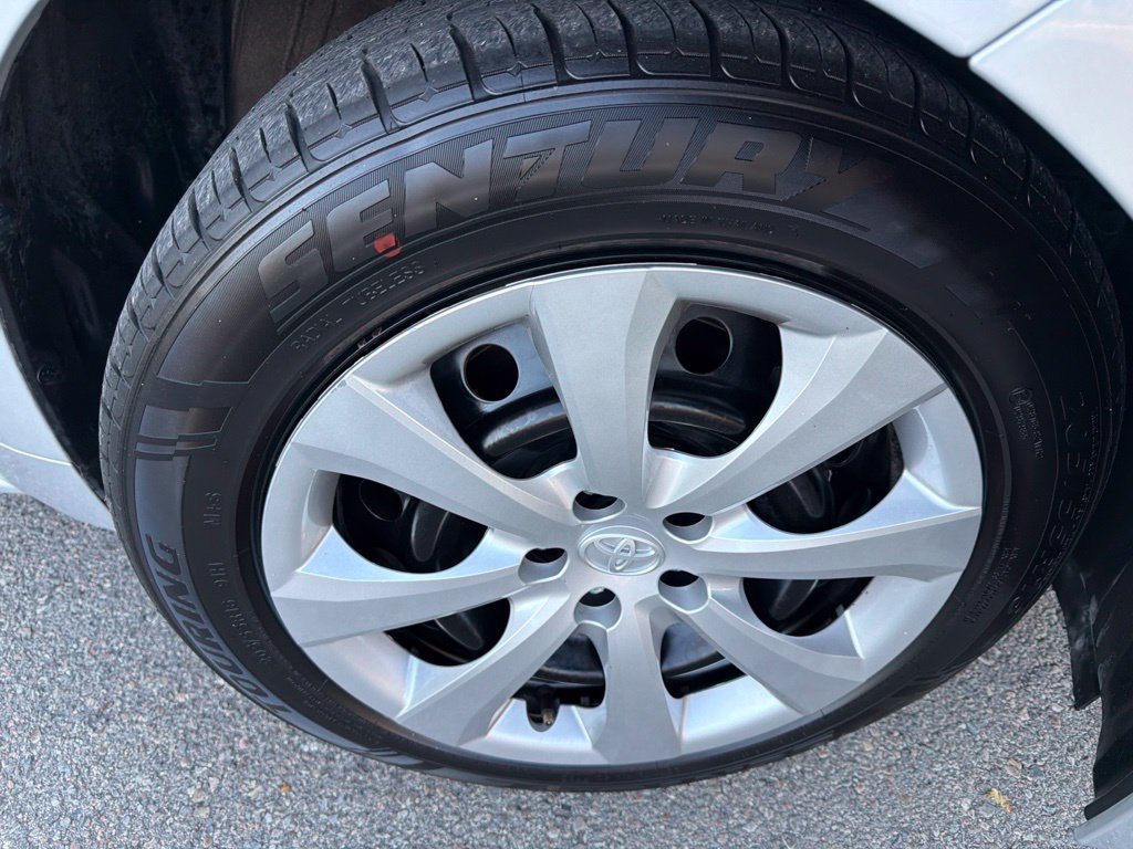 Used 2025 Classic Silver Metallic Toyota LE image 3