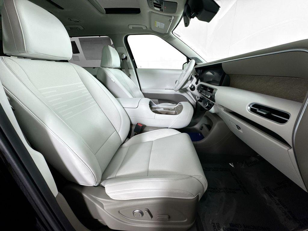 2026 Hyundai Palisade Limited - Photo 10