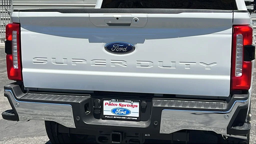 New 2026 Star White Metallic Tri-Coat Ford F-250® Lariat® image 6