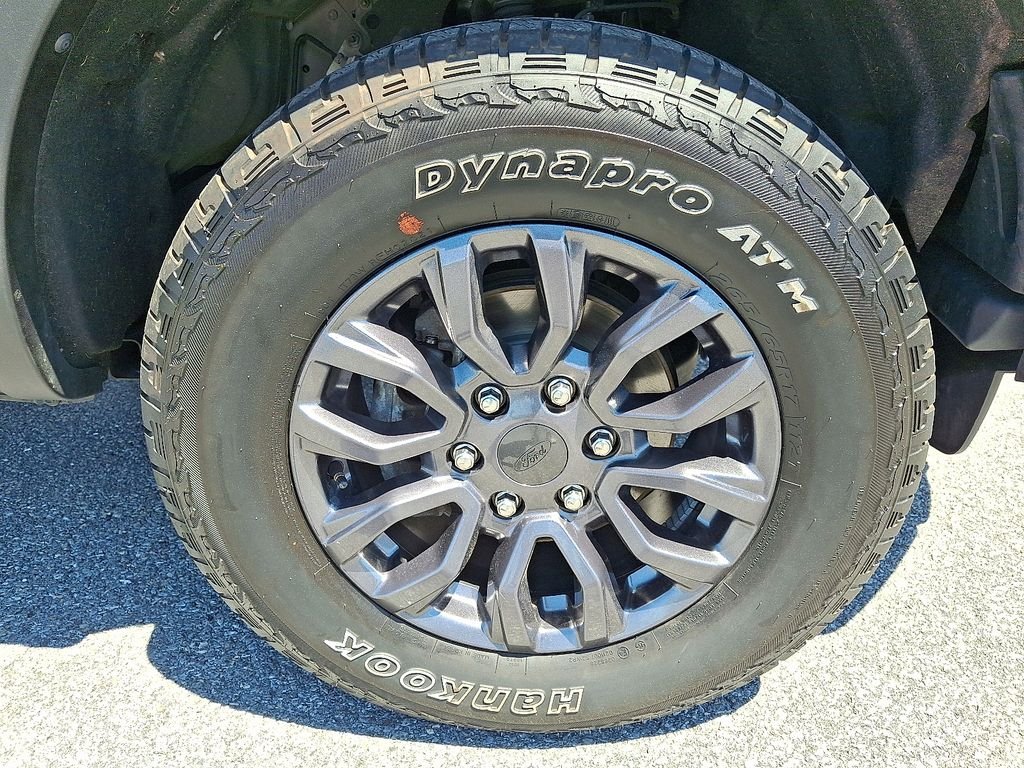 Used 2021 Black Ford XLT image 9