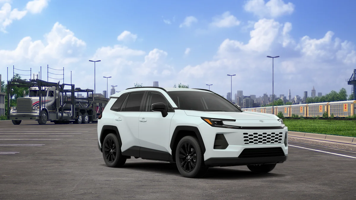 New 2026 Wind Chill Pearl Toyota XLE Premium image 15