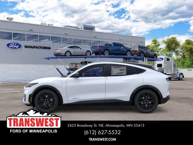 New 2026 Star White Metallic Tri-coat Ford Premium image 3