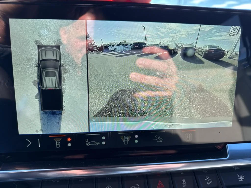 2025 Chevrolet Silverado 1500 LTZ - Photo 28