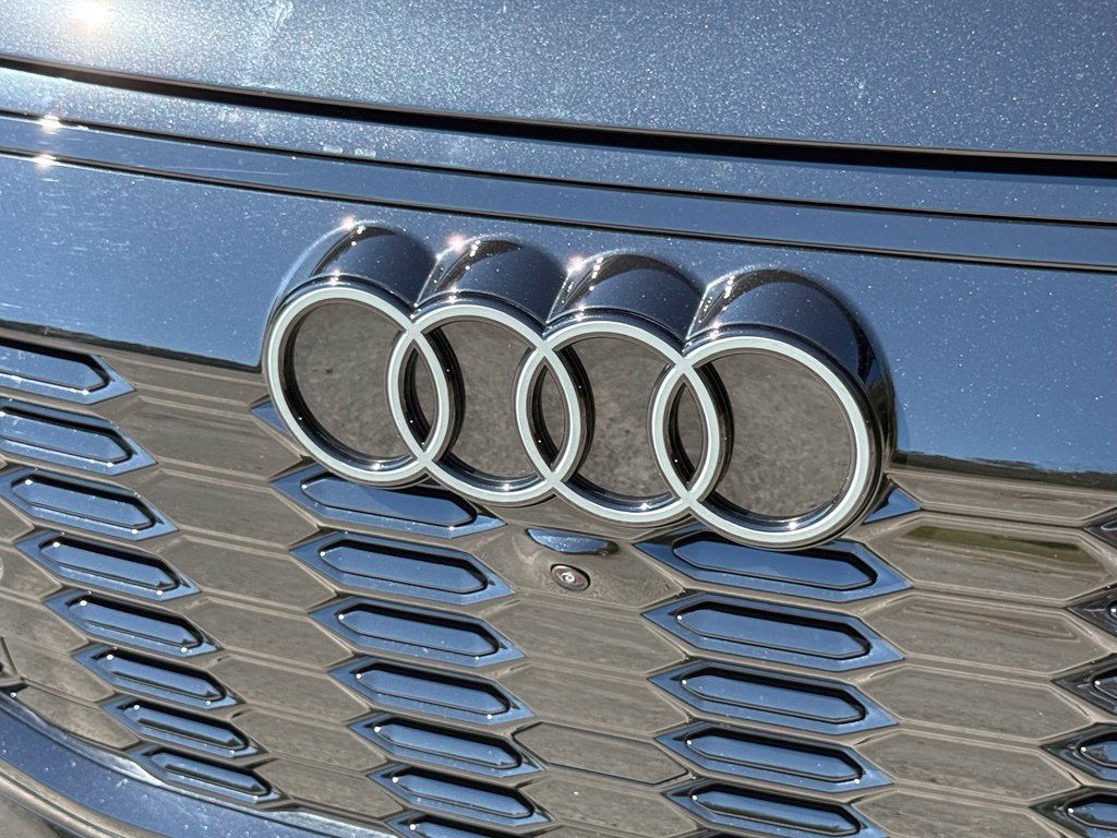 2025 Audi SQ6 e-tron Prestige - Photo 8