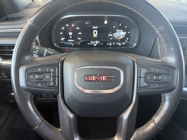 Used 2022 Red GMC AT4 image 25