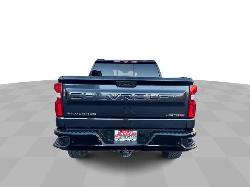 Used 2023 Dark Ash Metallic Chevrolet ZR2 image 7