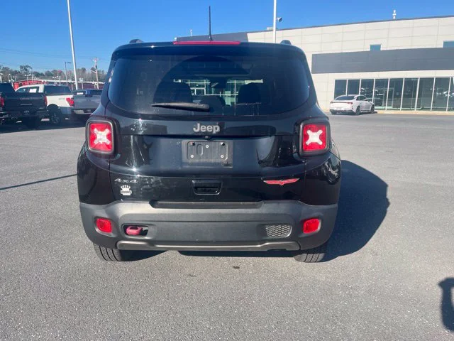 Used 2020 Black Jeep Trailhawk image 4