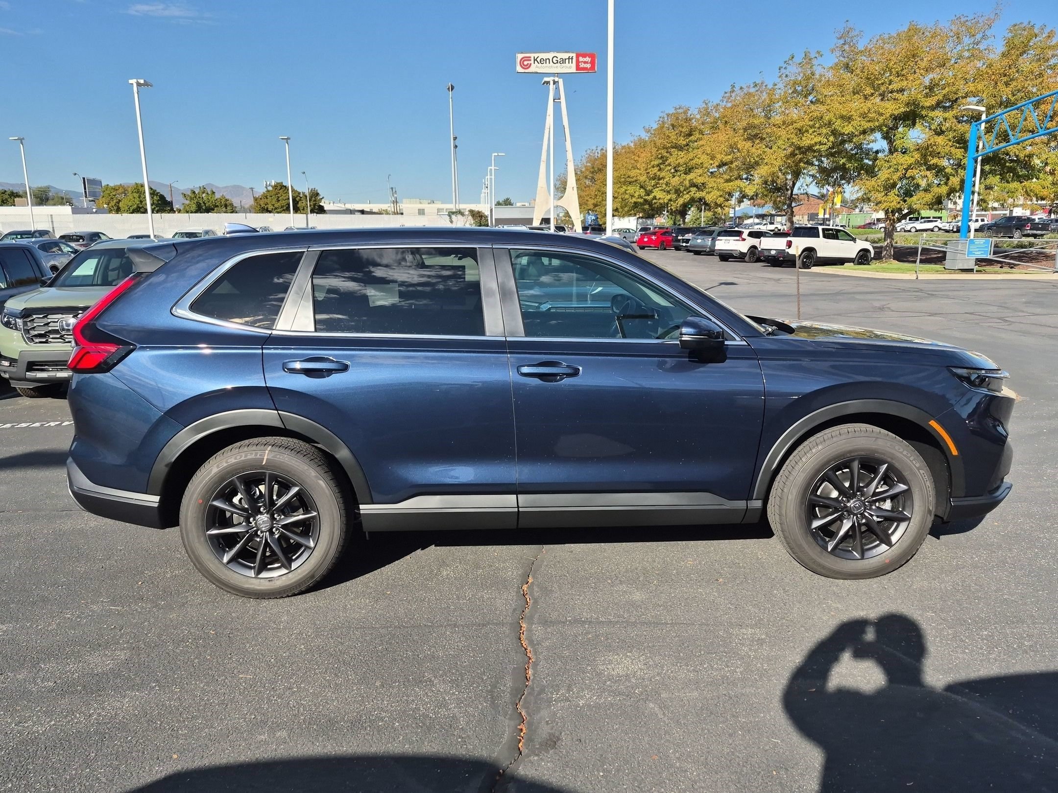 New 2027 Canyon River Blue Metallic Honda EX-L image 2