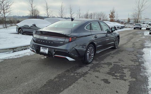 New 2026 Gray Hyundai SEL image 6