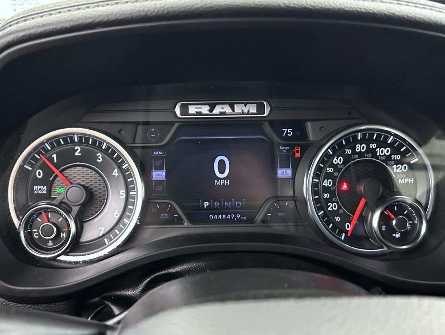 Used 2023 Silver Ram Laramie image 14