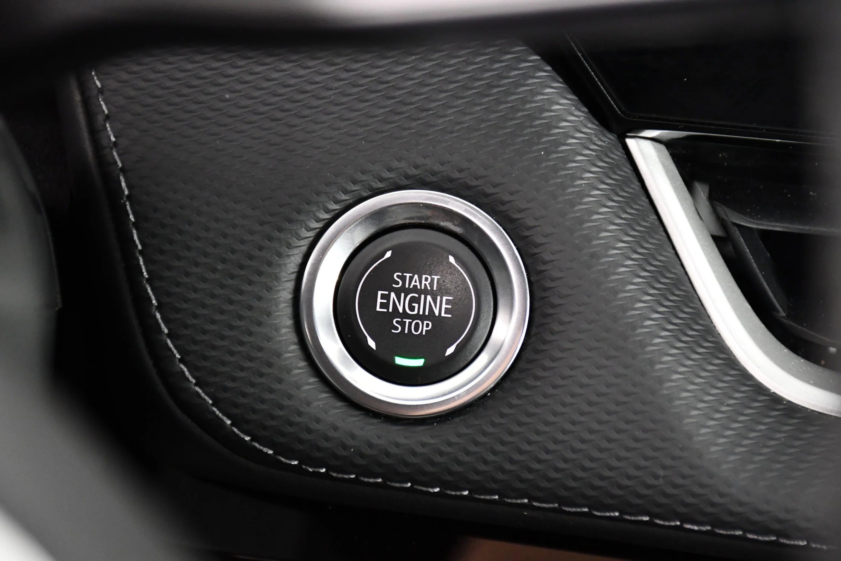 Used 2026 Mosaic Black Metallic Chevrolet AWD LT image 25