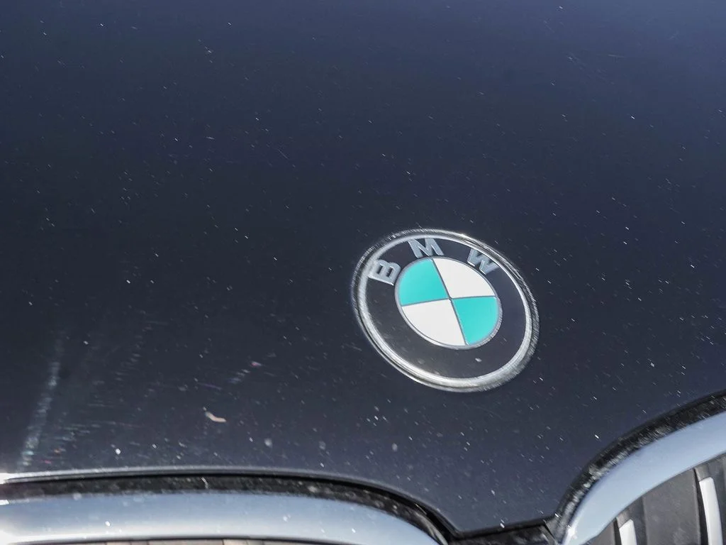 Used 2019 Black BMW xDrive28i image 11